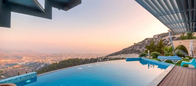 How much does pool renovation cost in Mallorca?